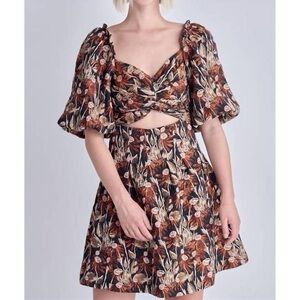 Moodie Jacquard orange floral mini dress with cut out and puff sleeves size M